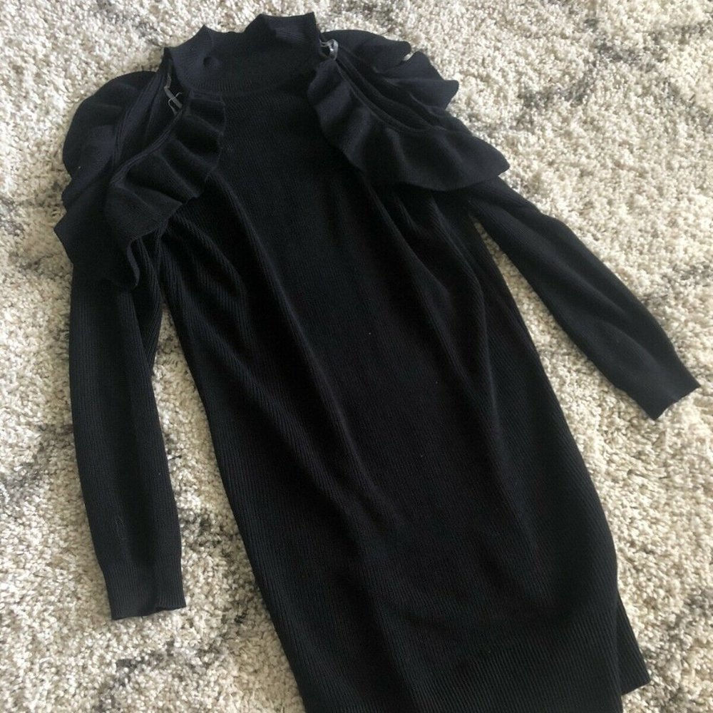 NWT Solutions! Nordstrom Black Ruffle Slit Sleeves